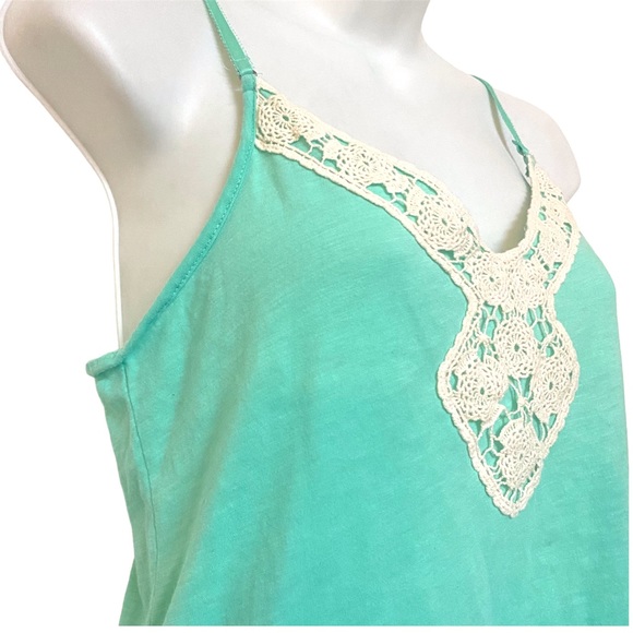Y2K Crochet Embroidered Cami Tank Top - Picture 2 of 3